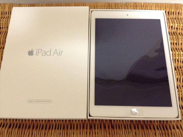 iPad Air 2［整備済製品］開封
